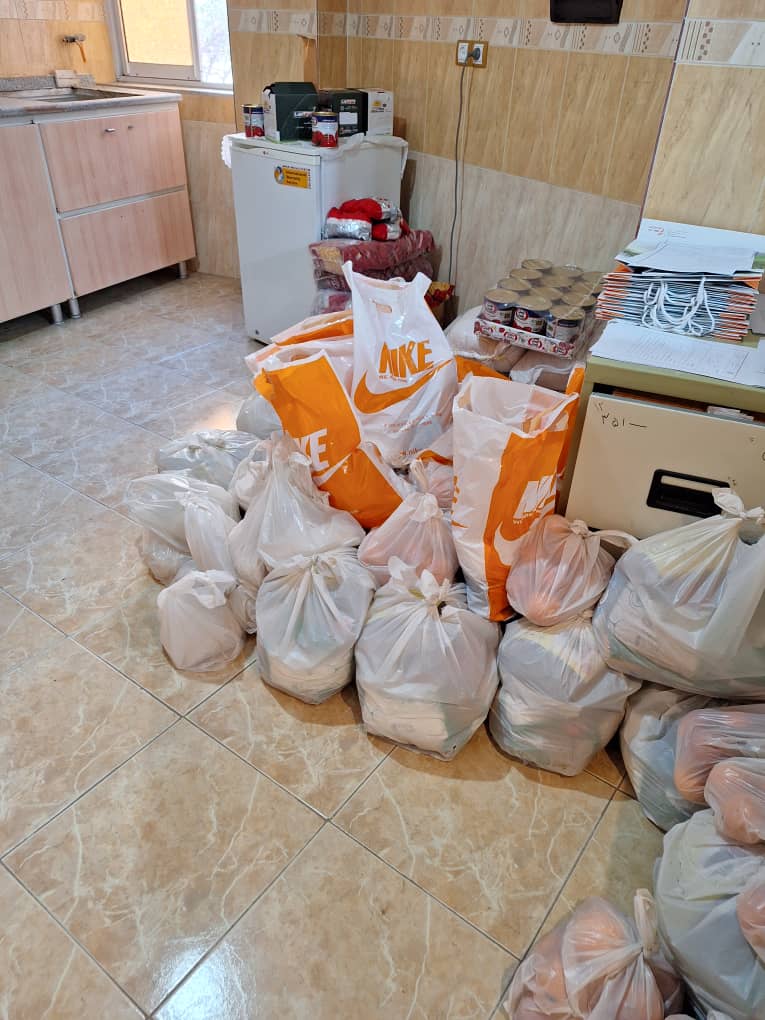 بسته های معیشتی سبد کالا به مناسبت شب یلدا